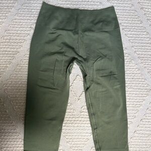 Alphalete Amplify Legging in Dusty Green